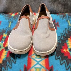 Ariat flats